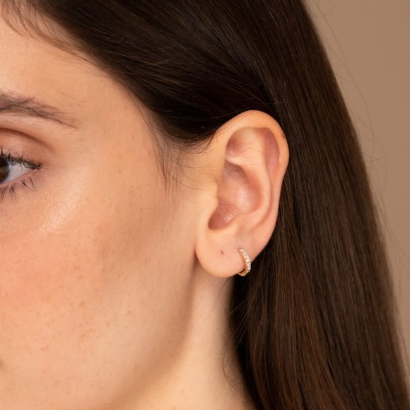 Mejuri Single Diamonds Line Mini Hoop - Picture 1 of 5